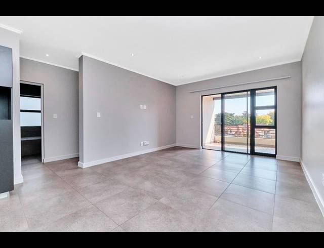 2 BEDROOM APARTMENT FOR SALE IN BRYANSTON